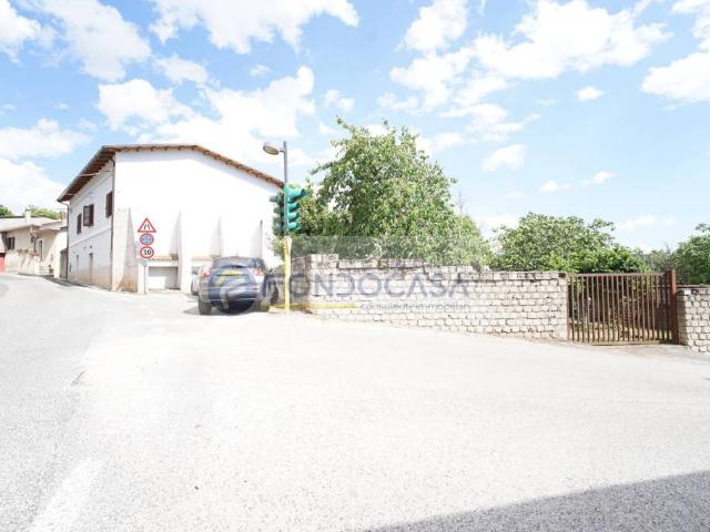 Villa Indipendente in vendita a Massa D'albe, Abruzzo
