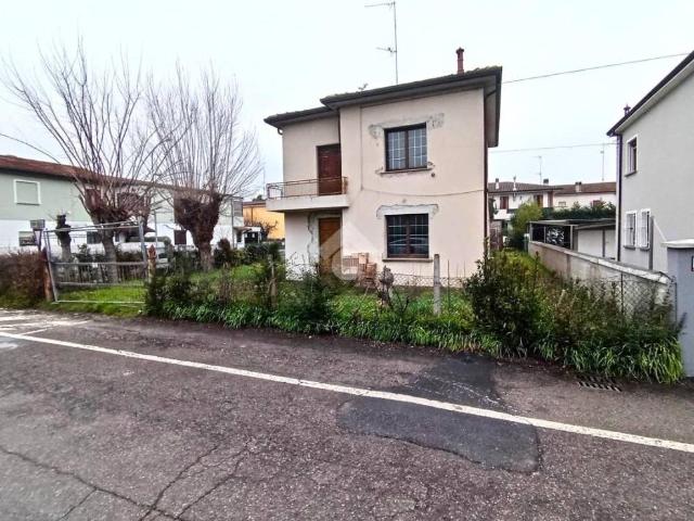 Villa Indipendente in vendita a Unione dei comuni della Bassa Romagna, Massa Lombarda