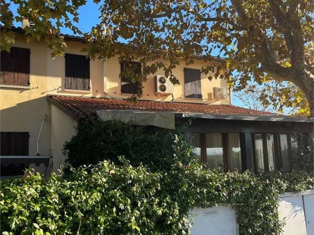 Villa Indipendente in vendita a Unione dei comuni della Bassa Romagna, Massa Lombarda