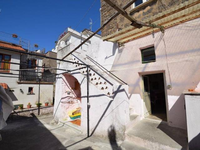 Villa Indipendente in vendita a Massa Lubrense, Campania