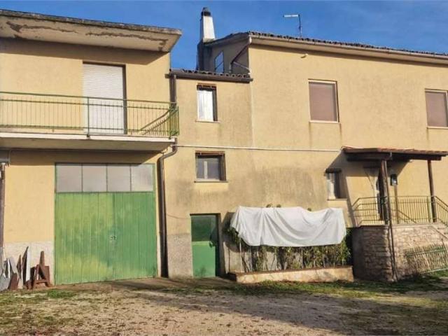 Villa Indipendente in vendita a Colpetrazzo, Umbria