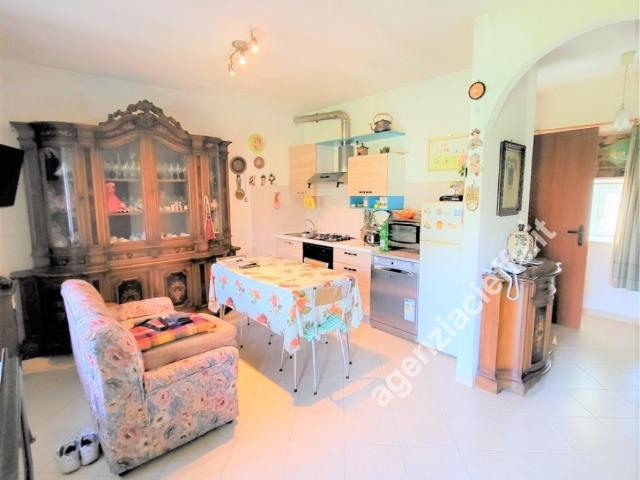 Villa Indipendente in vendita a Marina Di Massa, Toscana