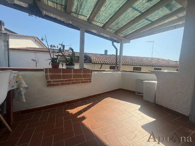 Villa Indipendente in vendita a San Carlo, Marina Di Massa