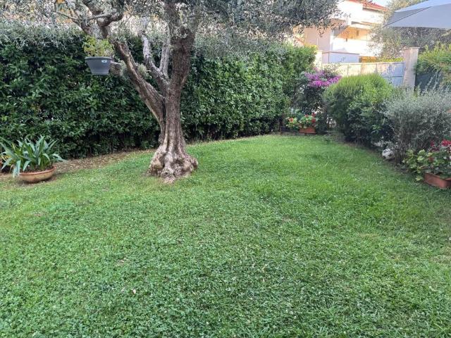 Villa Indipendente in vendita a Turano, Massa