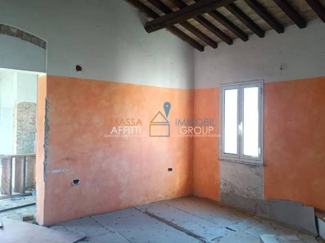 Villa Indipendente in vendita a San Carlo, Marina Di Massa