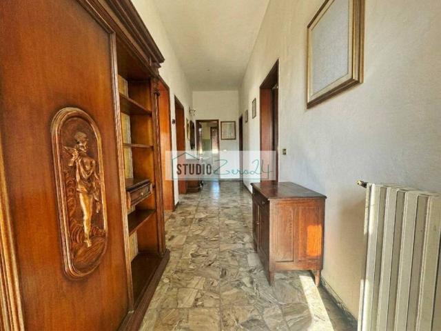 Villa Indipendente in vendita a Ronchi, Marina Di Massa