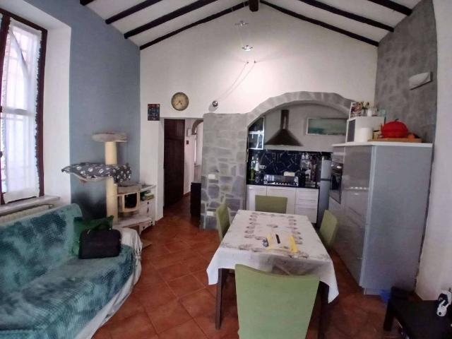 Villa Indipendente in vendita a Poggioletto, Marina Di Massa