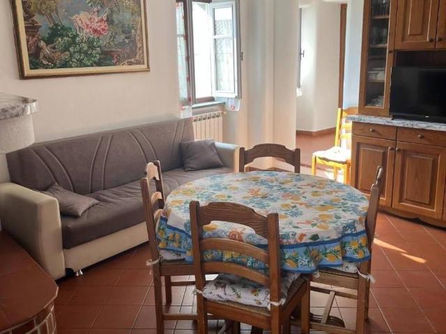 Villa Indipendente in vendita a San Carlo, Marina Di Massa