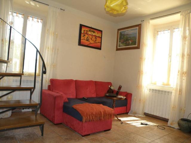 Villa Indipendente in vendita a Marina Di Massa, Toscana