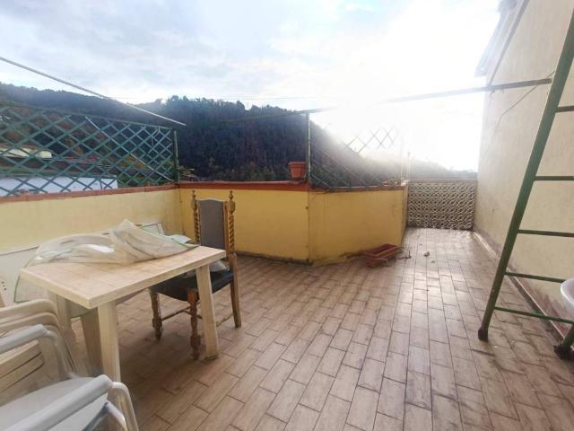 Villa Indipendente in vendita a Pariana, Massa