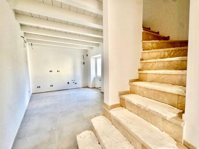 Villa Indipendente in vendita a Turano, Marina Di Massa