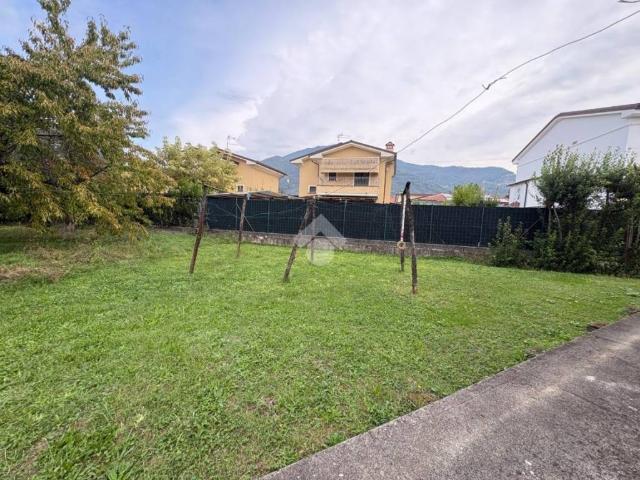 Villa Indipendente in vendita a Castagnara, Massa