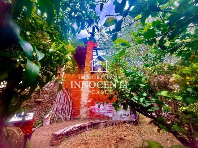 Villa Indipendente in vendita a Marina Di Massa, Toscana