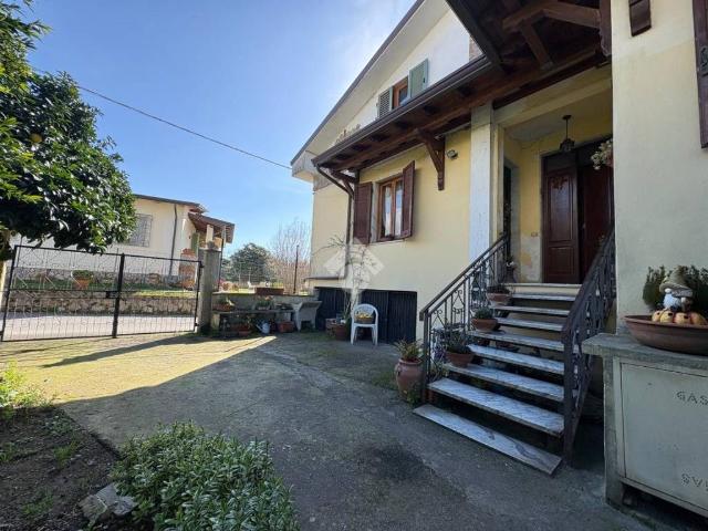 Villa Indipendente in vendita a Turano, Marina Di Massa