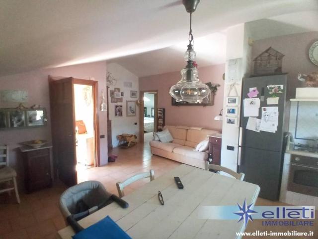 Villa Indipendente in vendita a Marina di Massa, Marina Di Massa