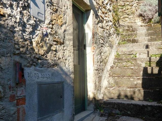 Villa Indipendente in vendita a Antona, Massa