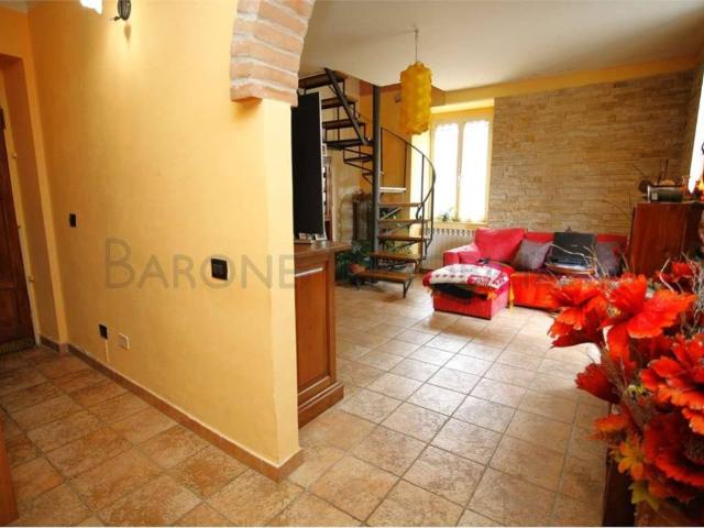 Villa Indipendente in vendita a Castagnola, Marina Di Massa