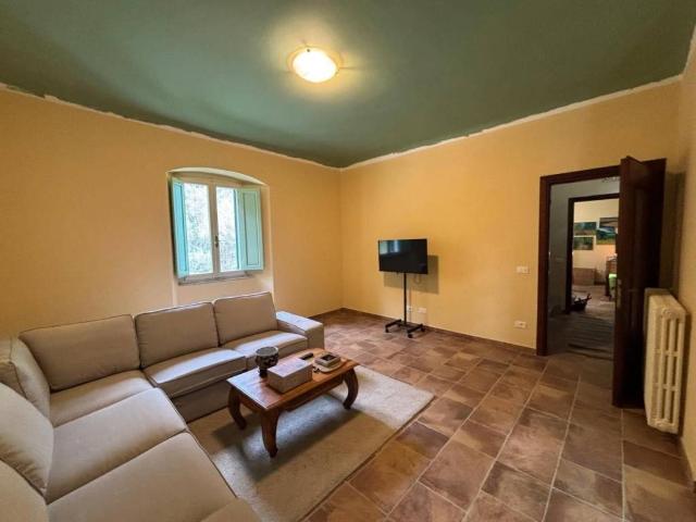 Villa Indipendente in vendita a San Carlo, Marina Di Massa