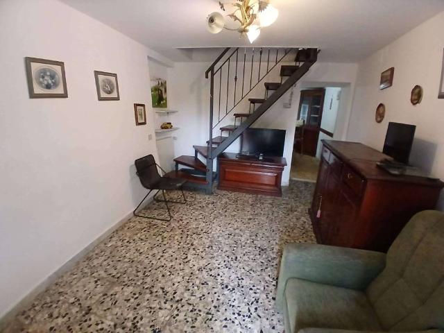 Villa Indipendente in vendita a Marina Di Massa, Toscana