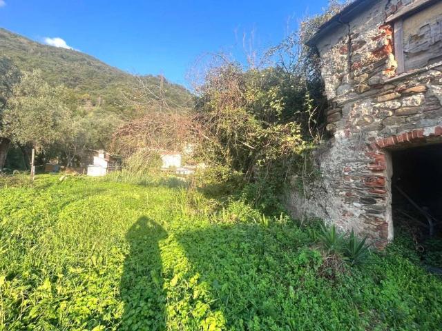 Villa Indipendente in vendita a Marina Di Massa, Toscana