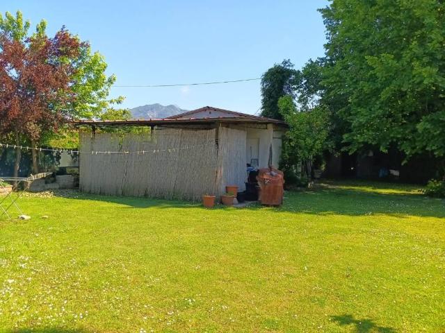 Villa Indipendente in vendita a Marina di Massa, Marina Di Massa