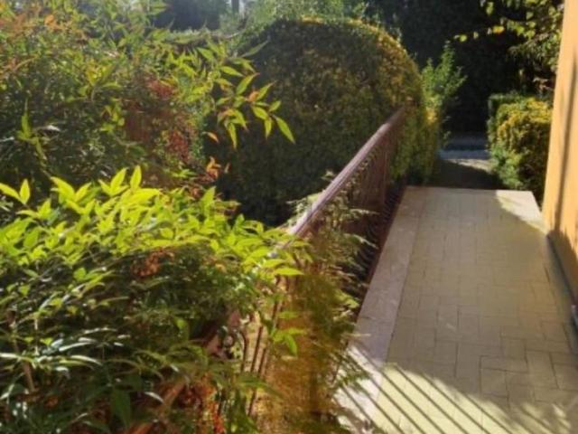 Villa Indipendente in vendita a Poggi, Marina Di Massa