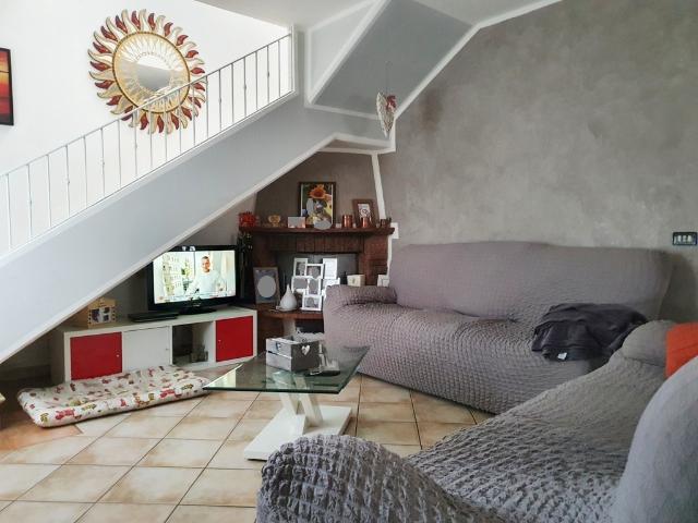 Villa Indipendente in vendita a Rinchiostra, Marina Di Massa