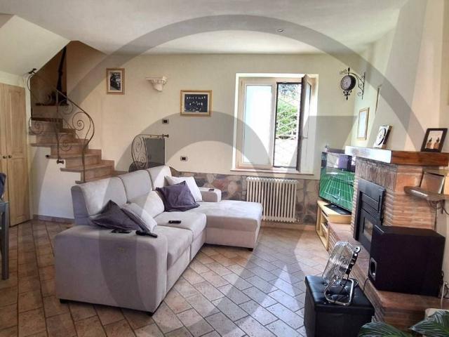 Villa Indipendente in vendita a Massarosa, Toscana