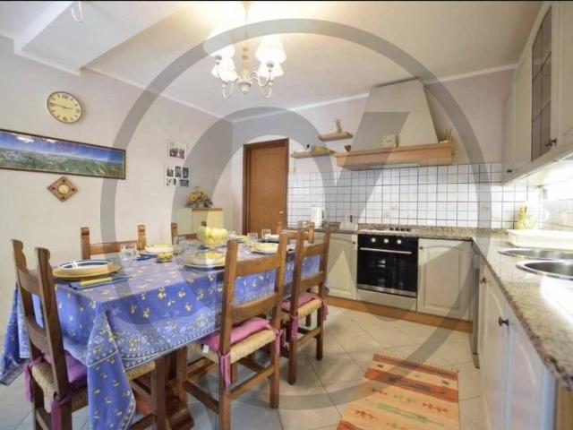 Villa Indipendente in vendita a Massarosa, Toscana