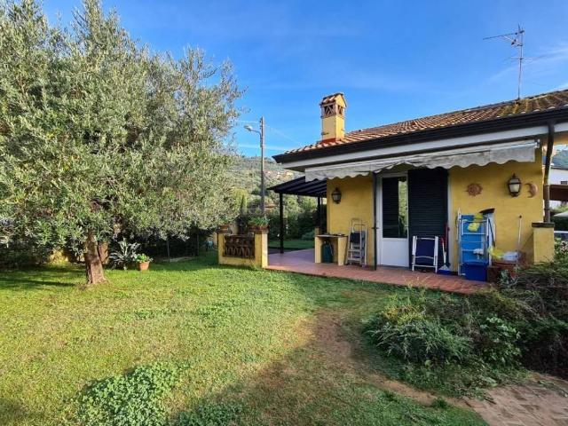 Villa Indipendente in vendita a Bozzano, Massarosa