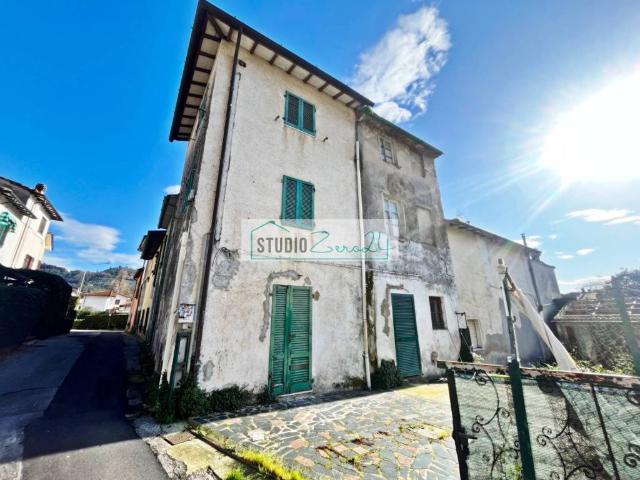 Villa Indipendente in vendita a Massarosa, Toscana