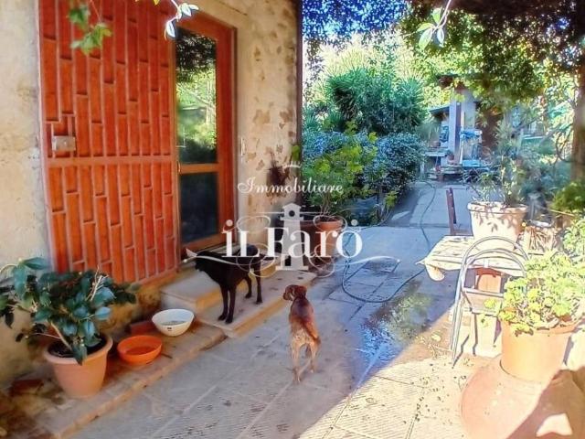 Villa Indipendente in vendita a Massarosa, Toscana
