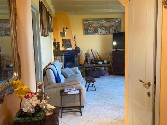 Villa Indipendente in vendita a Massarosa, Toscana