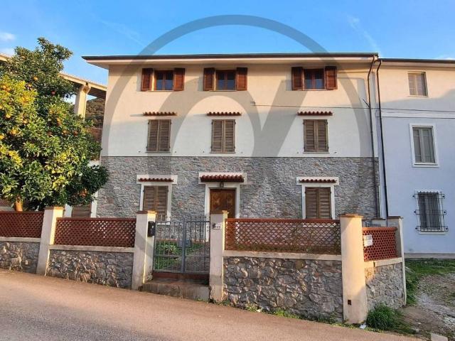 Villa Indipendente in vendita a Massarosa, Toscana