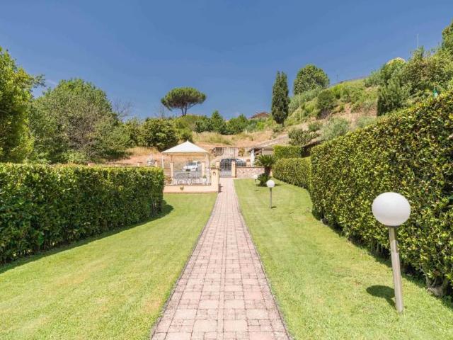 Villa Indipendente in vendita a Botrici, Massarosa