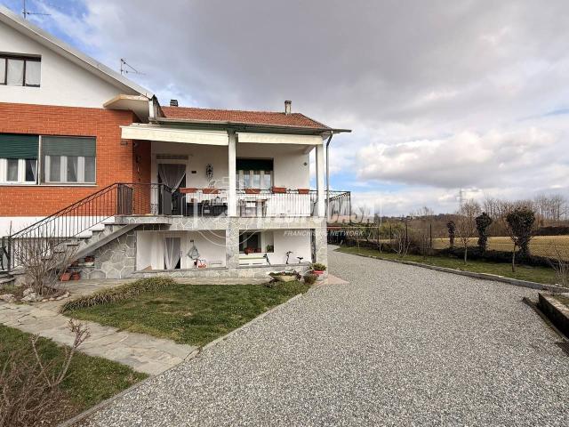 Villa Indipendente in vendita a Piemonte, Biella