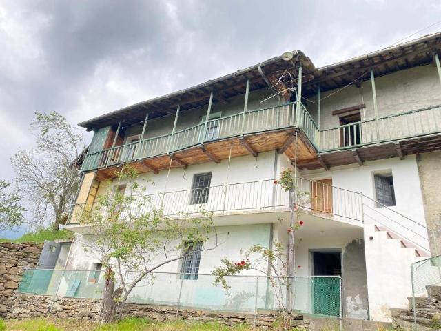 Villa Indipendente in vendita a Porte, Massello