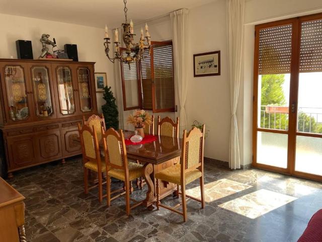 Villa Indipendente in vendita a Marche, Fermo