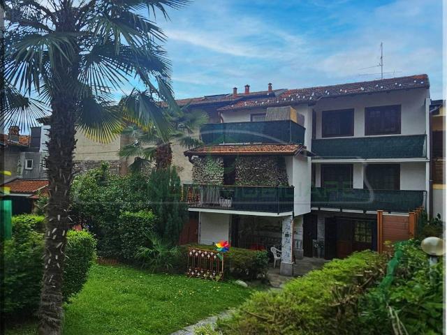 Villa Indipendente in vendita a Monte, Massino Visconti