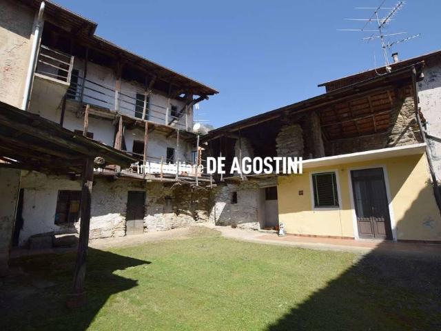 Villa Indipendente in vendita a Monte, Massino Visconti