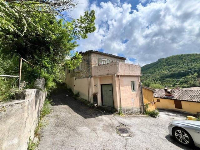 Villa Indipendente in vendita a Marche, Macerata