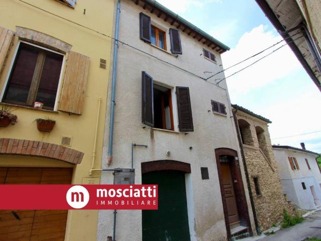Villa Indipendente in vendita a Piane, Marche