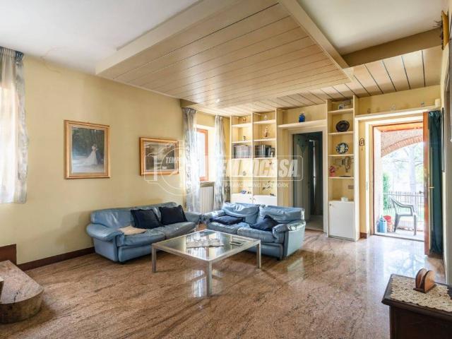 Villa Indipendente in vendita a Marche, Macerata