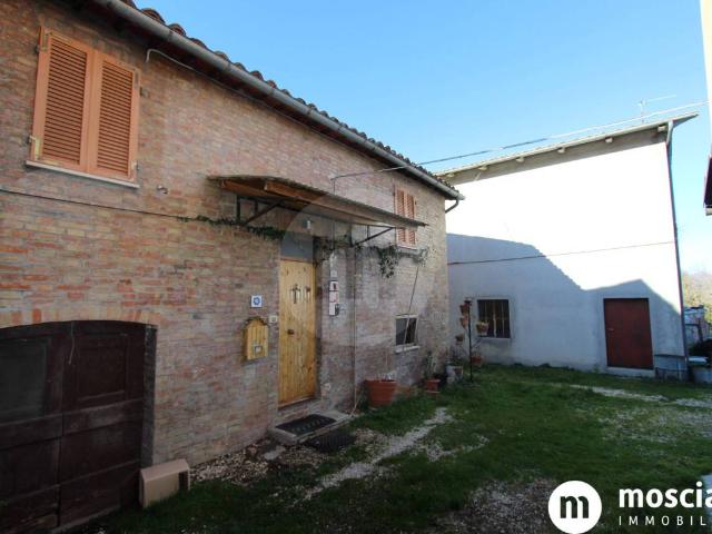 Villa Indipendente in vendita a Piane, Marche