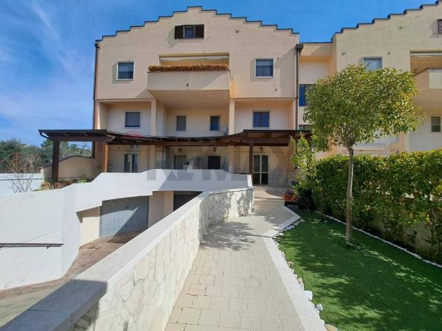 Villa Indipendente in vendita a Agna, Matera
