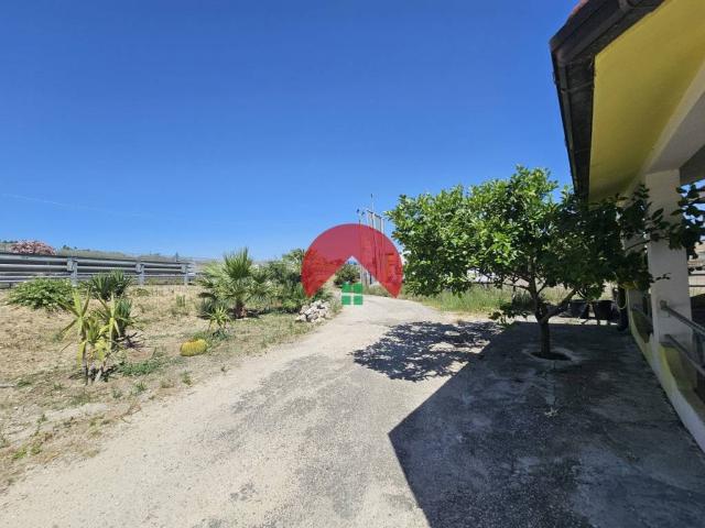 Villa Indipendente in vendita a Serra Rifusa, Matera