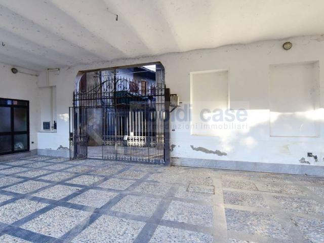 Villa Indipendente in vendita a Meda, Lombardia
