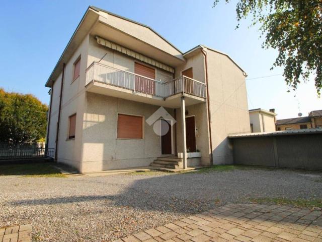 Villa Indipendente in vendita a Meda, Lombardia