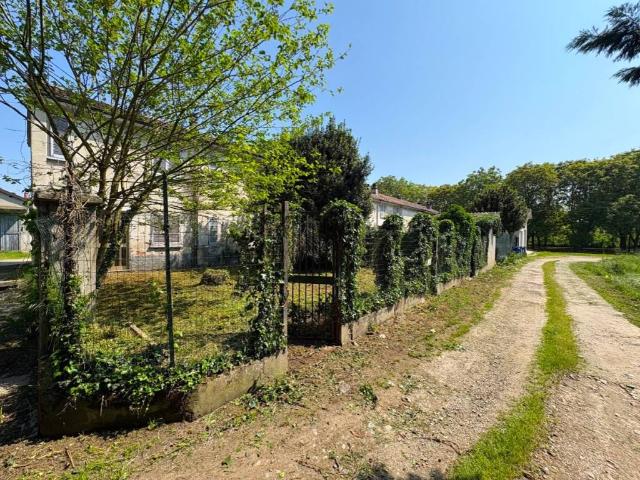 Villa Indipendente in vendita a Mede, Lombardia
