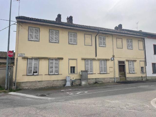 Villa Indipendente in vendita a Mede, Pavia